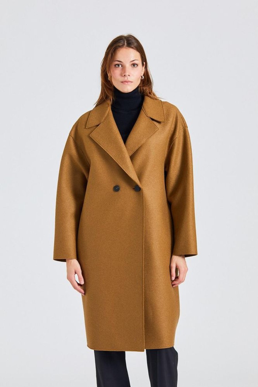 Dame Harris Wharf London Kaper | Women Dropped Shoulder D.B. Coat Pressed Wool Shortbread