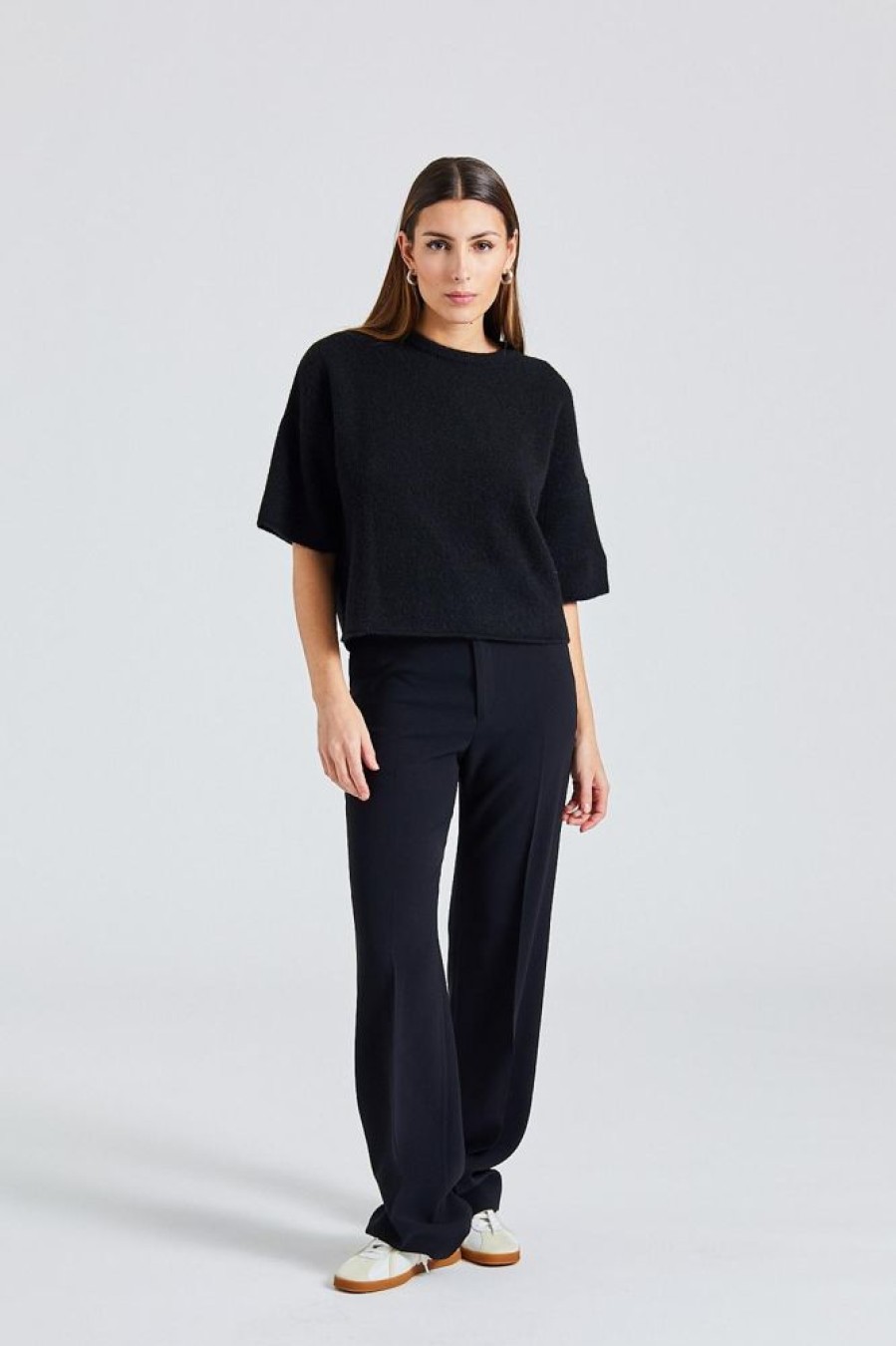 Dame Filippa K T-Skjorter | Yak Tee Black