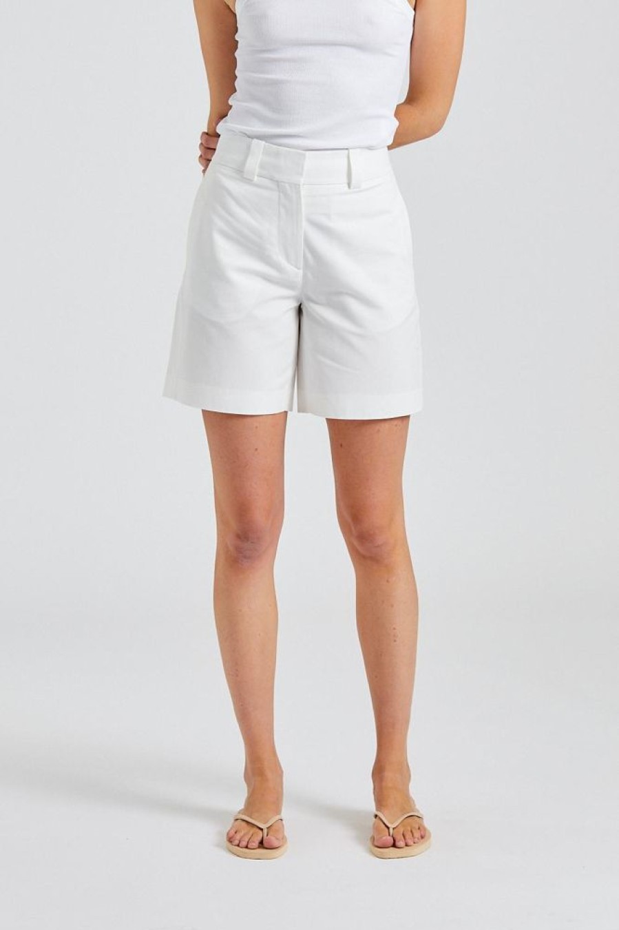 Dame Julie Josephine Shorts | Lily White