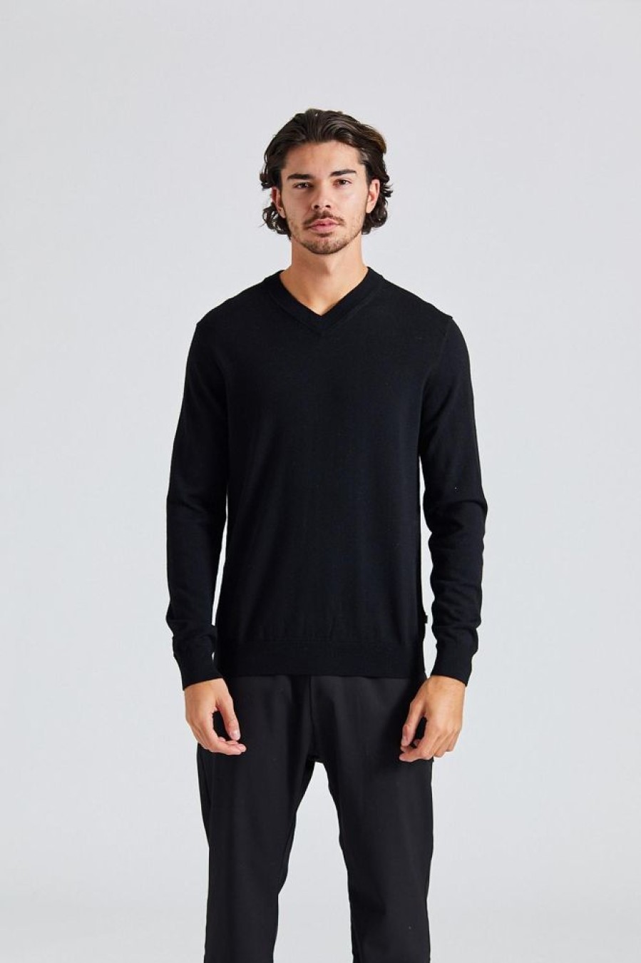 Herre NN07 Gensere | Sergio V-Neck Black