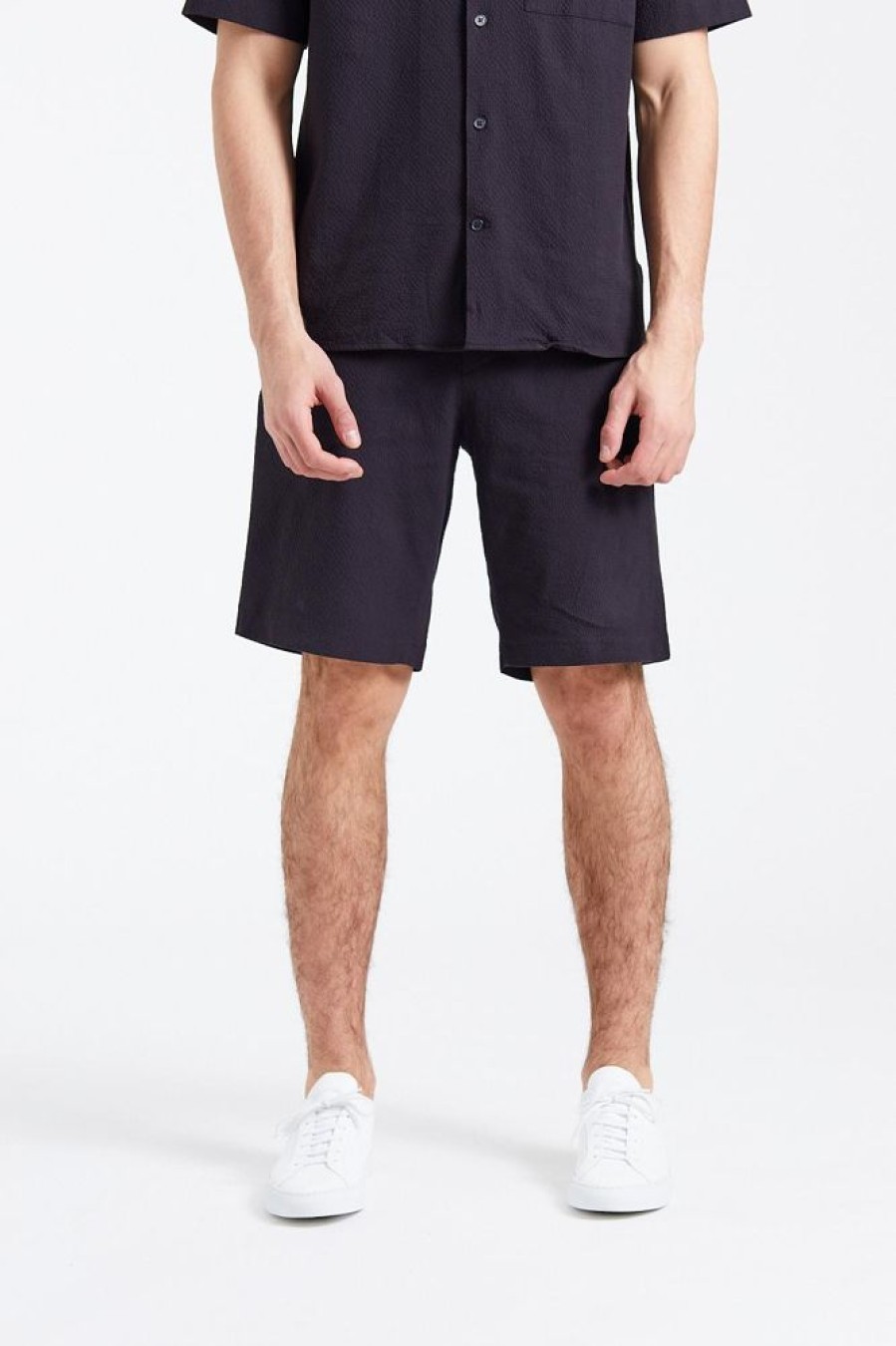 Herre NN07 Shorts | Theodor Black