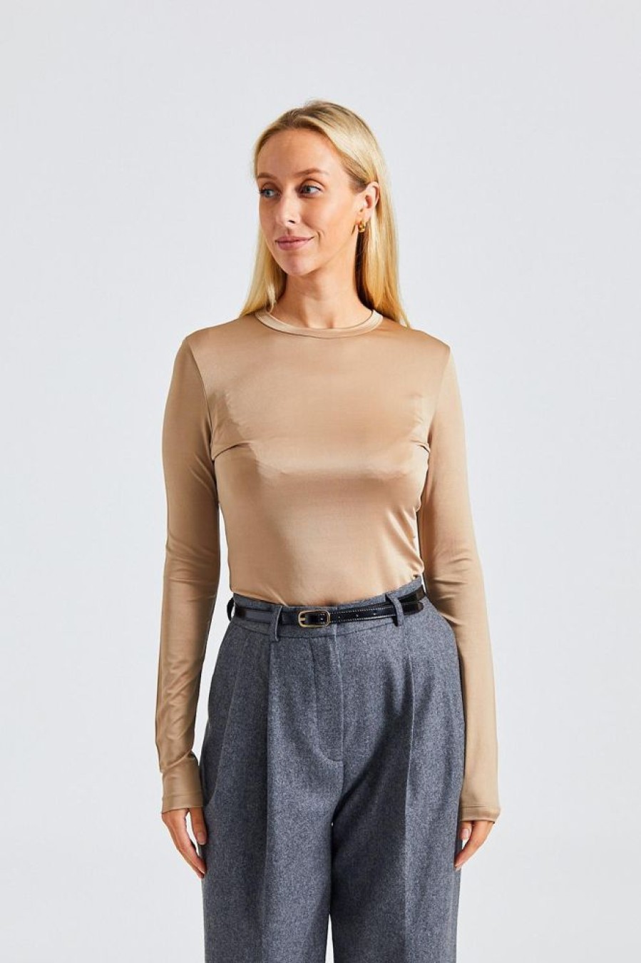 Dame Filippa K Topper | Shiny Longsleeve Top Sand