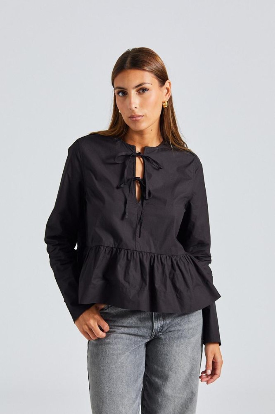 Dame Ganni Skjorter Og Bluser | Cotton Poplin Tie String Peplum Blouse Black