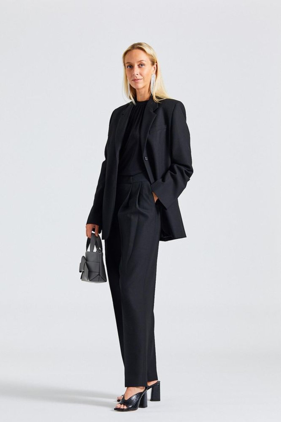 Dame Toteme Bukser | Double-Pleated Tailored Trousers Black