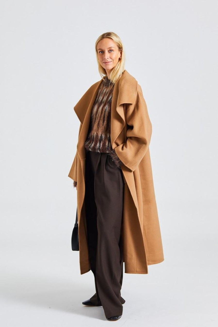 Dame Toteme Kaper | Signature Wool Cashmere Coat Camel