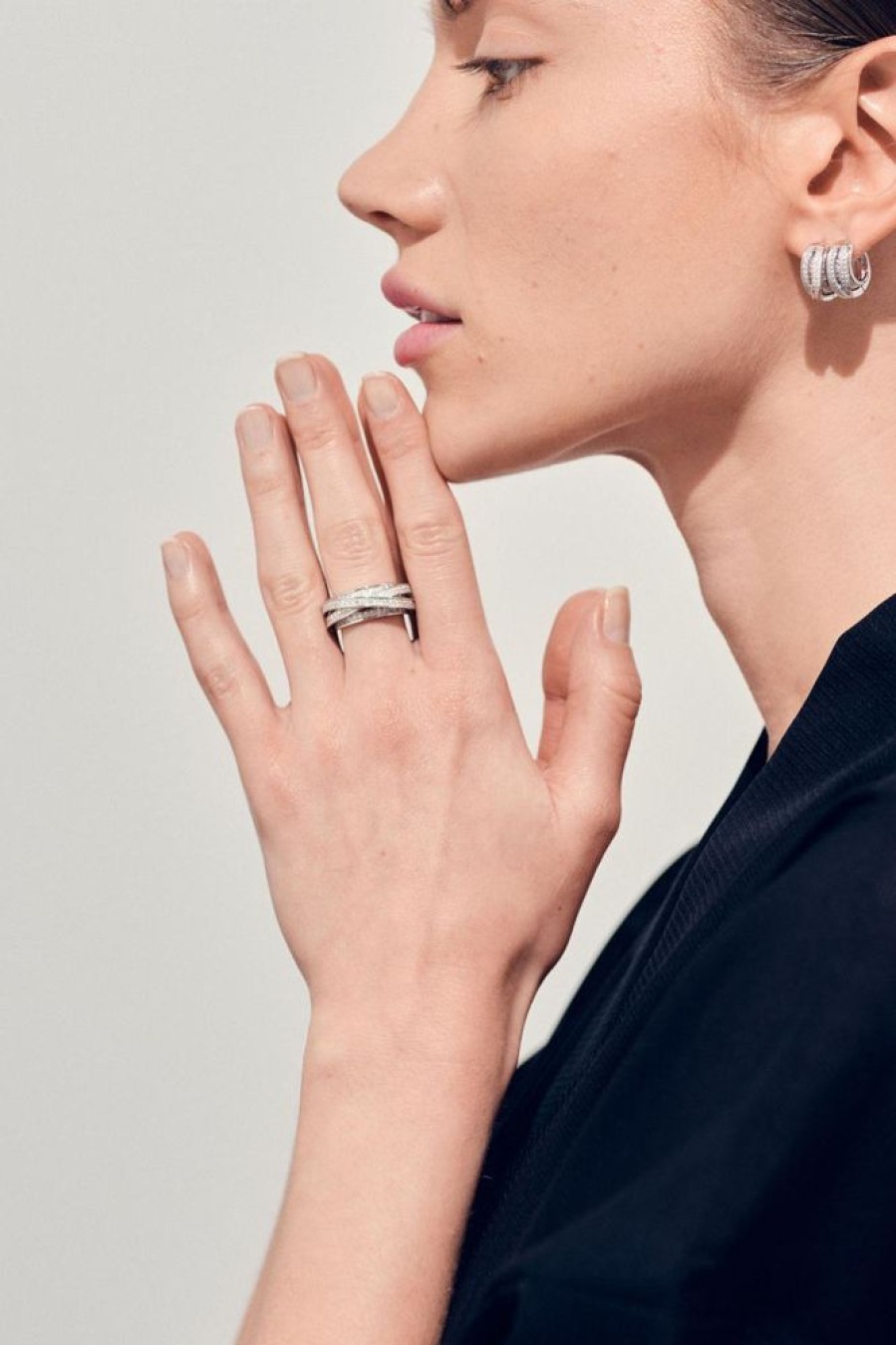 Dame Tom Wood Jewelry | Orb Ring Slim Clear White